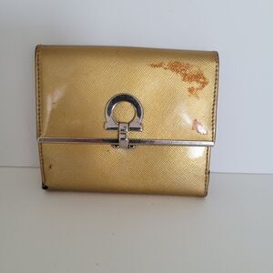 Salvatore Ferragamo Damaged Gancini Wallet Medium Bifold Gold Yellow Compact